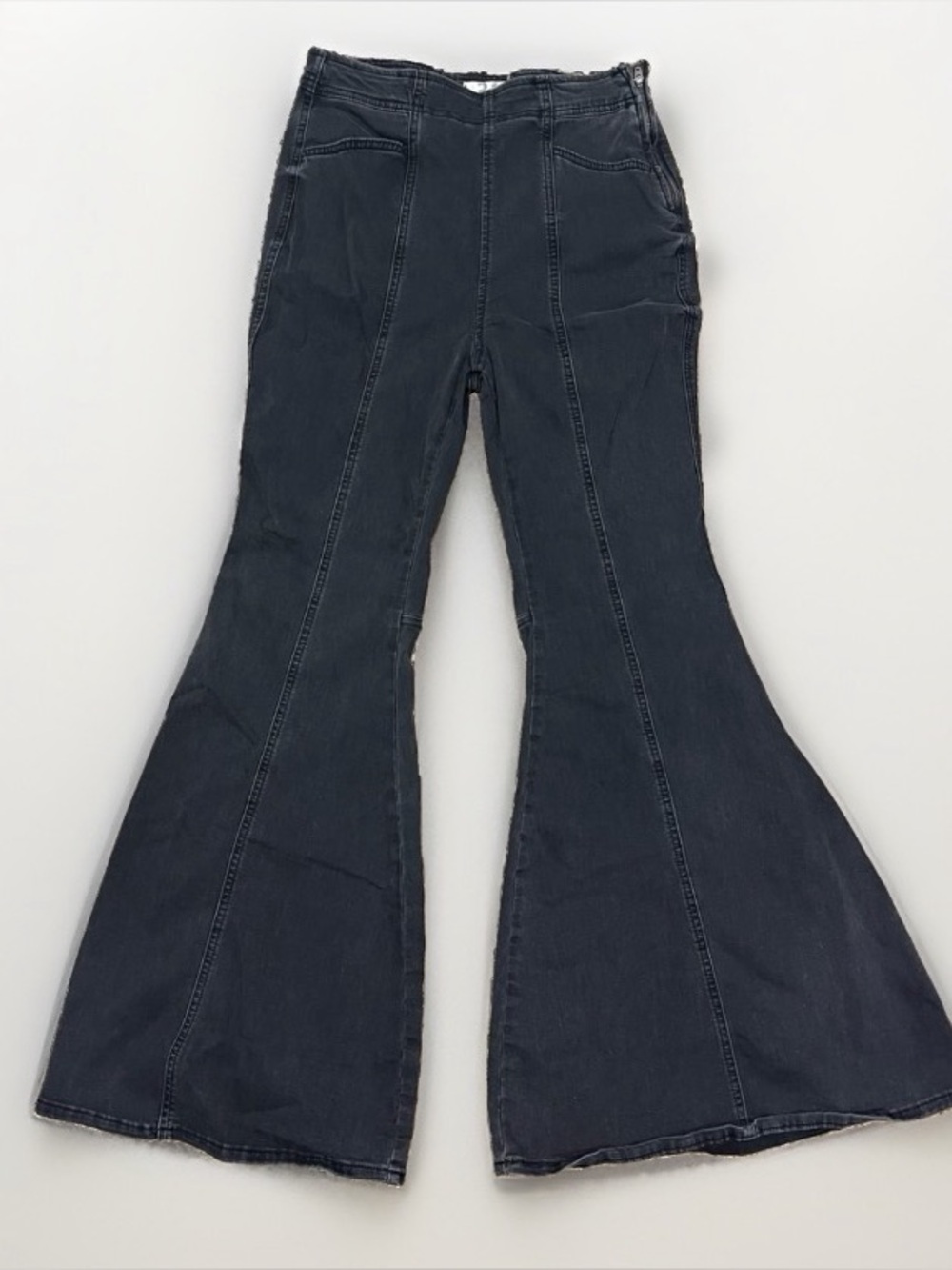We The Free distressed black denim bell bottom jeans size 30